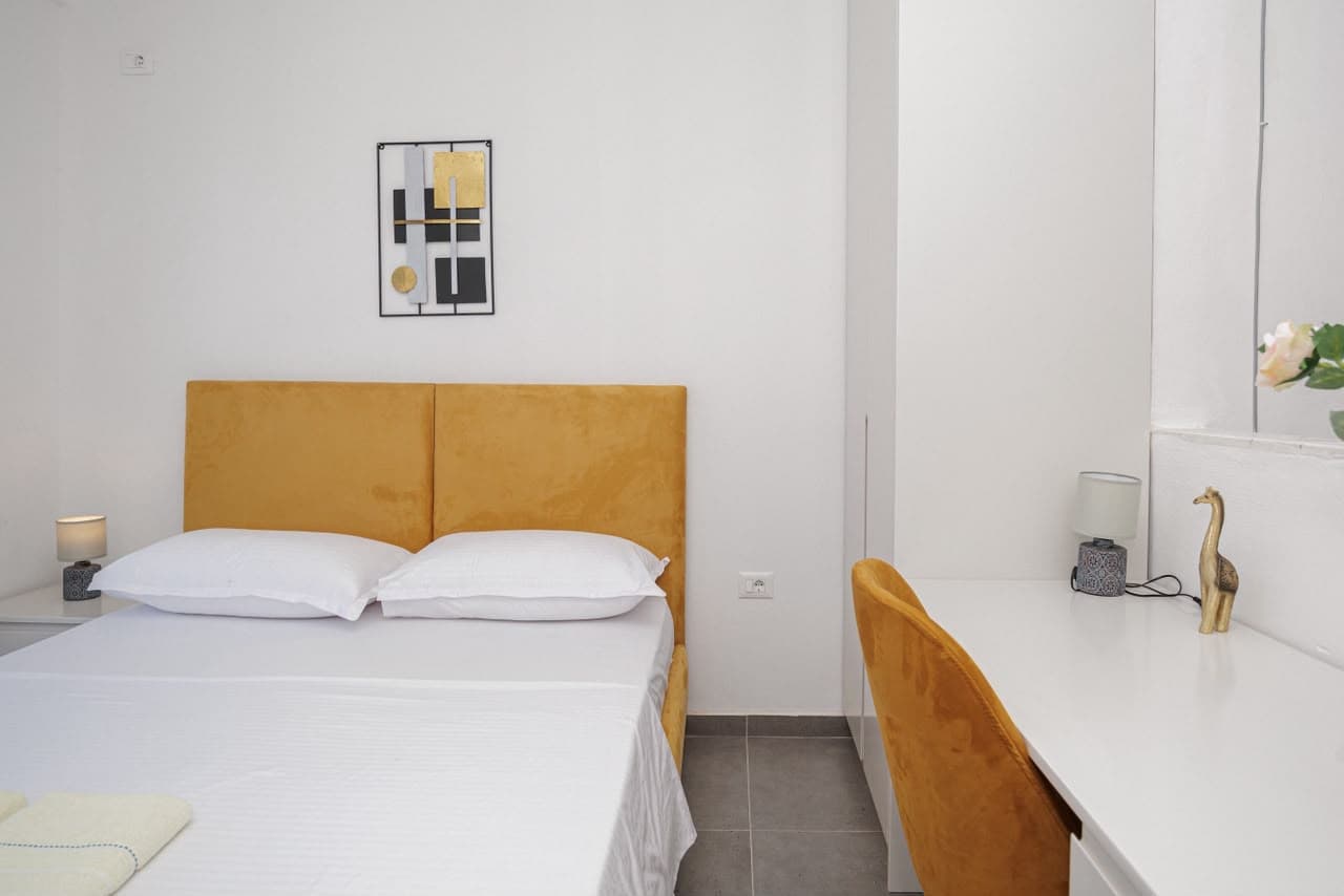 Restful bedroom